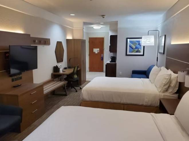 Holiday Inn Express & Suites Galveston West-Seawall