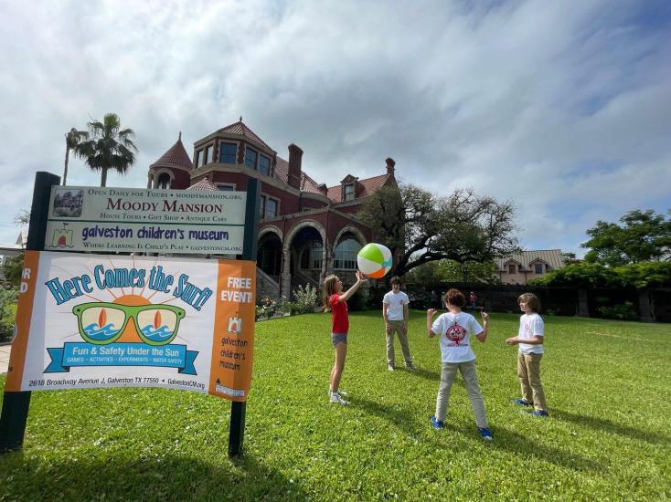 Galveston Children's Museum Parking